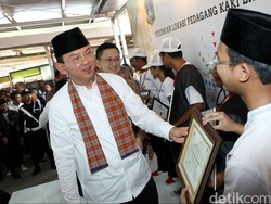 Ahok: Sahur on The Road Jangan Buang Sampah Sembarangan!