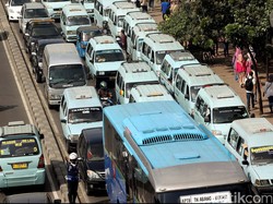 Dishub Jakbar akan Tertibkan Terminal Bayangan