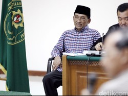 Harta Rp 250 M Disita Negara, Begini Bunyi SMS Fuad Amin Kumpulkan Fulus