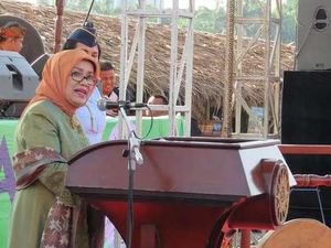 Mufidah Kalla Minta 9 Istri Gubernur Kembangkan Kerajinan Nusantara Mufidah Kalla Minta 9 Istri Gubernur Kembangkan Kerajinan Nusantara