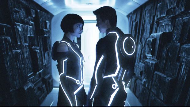 Film Tron Legacy (2010) yang diperankan oleh Olivia Wilde.