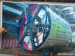 Bor Raksasa MRT Mulai Dirakit di Patung Pemuda Senayan