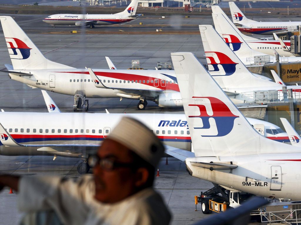 Ngeri Banget! Pesawat Malaysia Airlines Tiba-tiba Menukik Ribuan Kaki