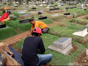 Akhir Jejak Dua PNS DKI Penilep Honor Penggali Kubur