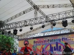 Saat Jawara Betawi Adu Jurus di Festival Palang Pintu 2015