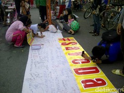 Dukungan Sejuta Tanda Tangan untuk Dahlan Iskan Digelar di CFD Surabaya