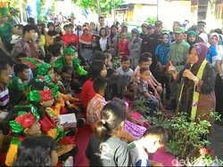 Bahaya Narkoba, Risma Ingatkan Anak-anak Tidak Sembarang Terima Permen