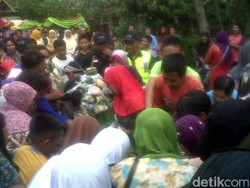 Tradisi Nyadran di Makam Sewu Bantul, Diawali Kirab Jodhang dan Berebut Apem