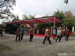 Jadi Penghulu Pernikahan Gibran-Selvi, Mukhtaroji: Tak Ada Perlakuan Khusus