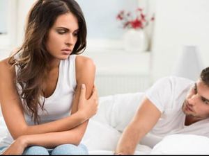 5 Kemungkinan yang Bikin Pria Ogah-ogahan Saat Bercinta 5 Kemungkinan yang Bikin Pria Ogah-ogahan Saat Bercinta