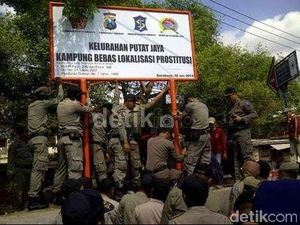 Riwayat Penutupan Dolly, Sindiran untuk Risma hingga Bebas Prostitusi Riwayat Penutupan Dolly, Sindiran untuk Risma hingga Bebas Prostitusi
