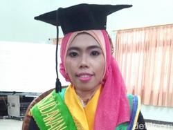 Keren, Anak Buruh Bangunan Ini Jadi Lulusan Terbaik di Unnes