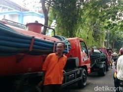 Ternyata Oh Ternyata, Truk Sedot Tinja yang Ngobyek Milik Pemkot Jakut