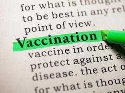 Mau Tanya-tanya Soal Vaksinasi? Pak Dokter Siap Menjawab