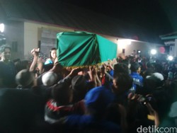 Kisah Haru Pemakaman Angeline dan Penyesalan Agustinus