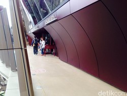 Mau Tahu Serunya Makan di Atas Menara Eiffel? ini Rasanya