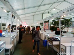 Melihat Lapak Pameran Batu Akik di PTIK, Ada Juga Diskusi dan Kompetisi