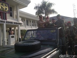 Ahok Sambangi Markas Kopassus, Ikut Upacara Kekompakan TNI dan Polri