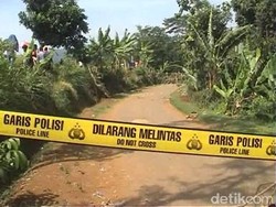 Korban Tewas Akibat Longsor di Dago Resort  Sedang Salat