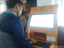 Di Kota Lain Ada Perizinan Online, di Surabaya Ada SSW