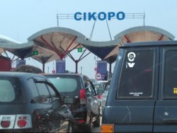 Antrean Masuk Tol Cipali Bisa Sampai Setengah Jam