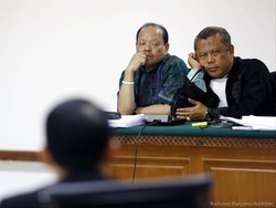 Salat Id di Cipinang, Sutan Bhatoegana Berdoa Agar Bisa Bebas