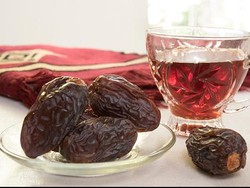 Kurma Dibuat Air Nabeez Vs Makan Langsung, Mana yang Lebih Baik?