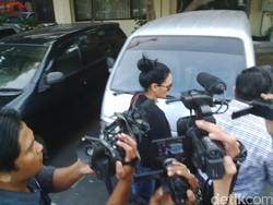 Yvonne Bertemu Margriet di Mapolda Bali, Pertemuan Tertutup