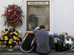 Hillary Clinton Sebut Penembakan Gereja AS Aksi Terorisme