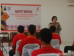 Kurangi Angka Kecelakaan, Sopir Truk dan Trailer Diberi Pelatihan