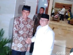 Presiden Jokowi, Prabowo, Serta Para Pejabat Bukber di Rumah Ketua MPR