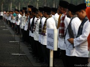 PNS Pria Bisa Cuti Sebulan Diberlakukan di Zaman Anies PNS Pria Bisa Cuti Sebulan Diberlakukan di Zaman Anies