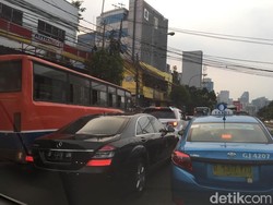 Macet Parah Jelang Buka Puasa, Pejaten-Mampang Hampir 2 Jam