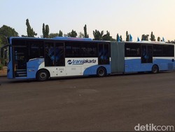 Ada Demo di Monas, TransJ Lancar dan Bus City Tour Sempat Terhenti