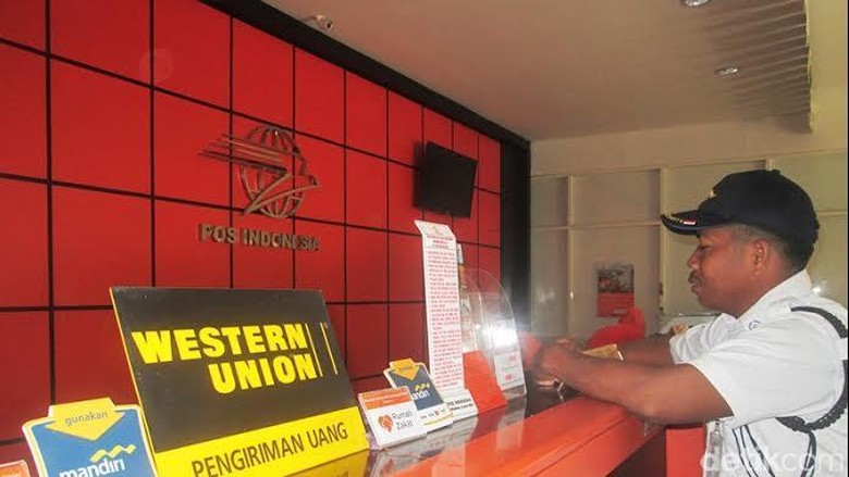 Kiriman Uang Idulfitri untuk Keluarga TKI di Kampung Rp 27,5 Miliar Kiriman Uang Idulfitri untuk Keluarga TKI di Kampung Rp 27,5 Miliar