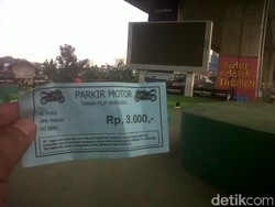 Dear Ridwan Kamil, Warga Keluhkan Tarif Parkir Rp 3 Ribu di Taman Film