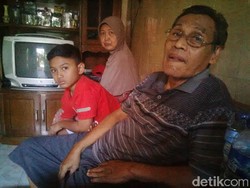 Bocah Isi Kultum ini Ketularan Bakat dari Kakek dan Buyut