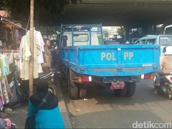 Pedagang Blok G Kalah dengan PKL di Trotoar, Pembeli Sepi di Bulan Puasa