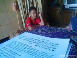 Meski Berbakat Jadi Dai, Kahfi Tetaplah Anak yang Suka Bermain