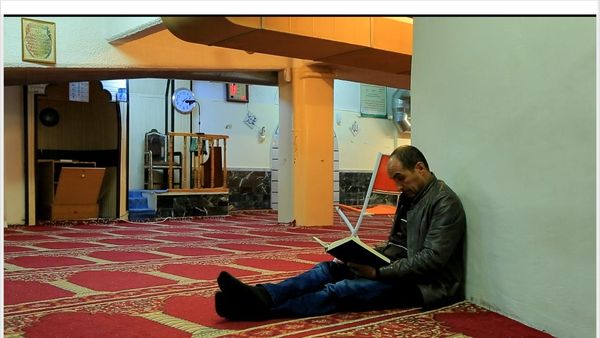 Foto: Masjid Bawah Tanah di Kota Athena