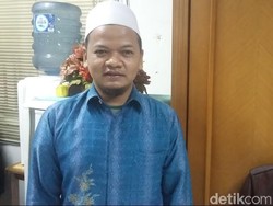 Napi Ilyas Jadi Mualaf, Pembimbing: Dia Orangnya Konsisten