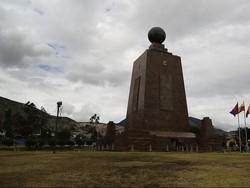 Islam di Titik Nol Ekuador (1)