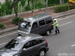 Surabaya Blue, Cara Polisi Jaga Ketenteraman Warga