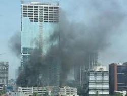 Kebakaran di Cenntenial Padam, Lalu Lintas Lancar