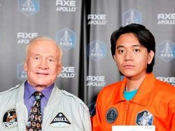 Jadi Astronot, Rizman Berguru Pada Manusia Bulan Buzz Aldrin