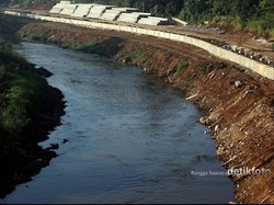 Ahok Siapkan Perda atau Pergub Khusus untuk Atur Warga Bantaran Ciliwung