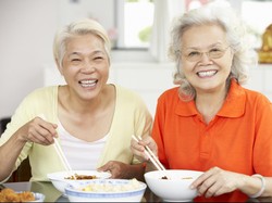 Pada Lansia, Tampil Cantik Ternyata Berpengaruh Terhadap Kualitas Hidup