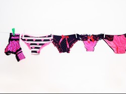 Malu-maluin! Bule Ini Nyolong Celana Dalam di Toko Lingerie Seminyak