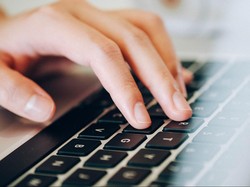 Belajar dari Kasus Chatting Istri di FB yang Dipidanakan Suaminya