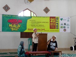 Cerita Mark, Bule Cilik yang Pilih Islam karena Agama Damai